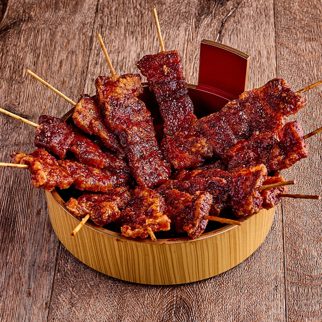 甘辛いタレの串焼き