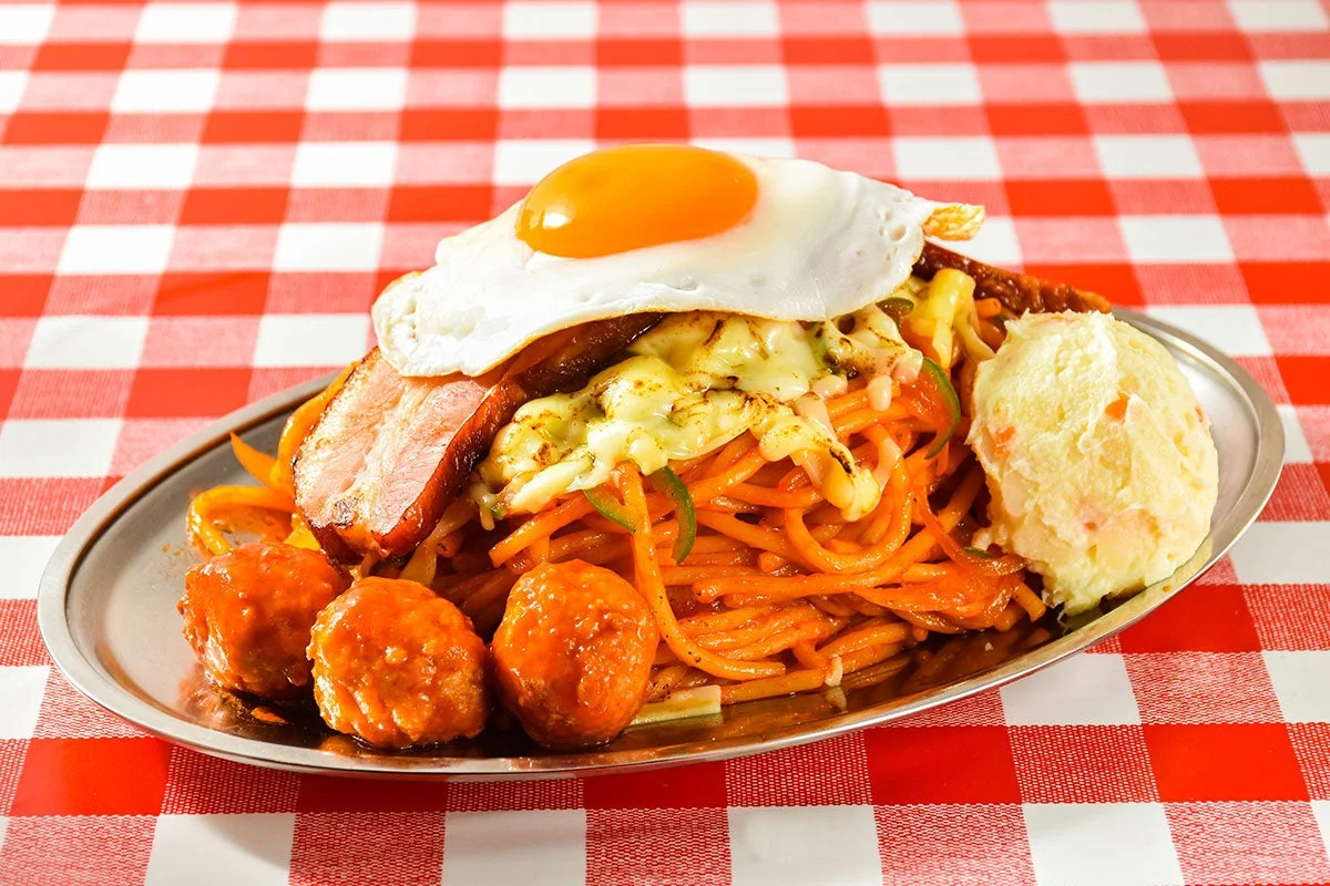 ナポリタン盛り付け