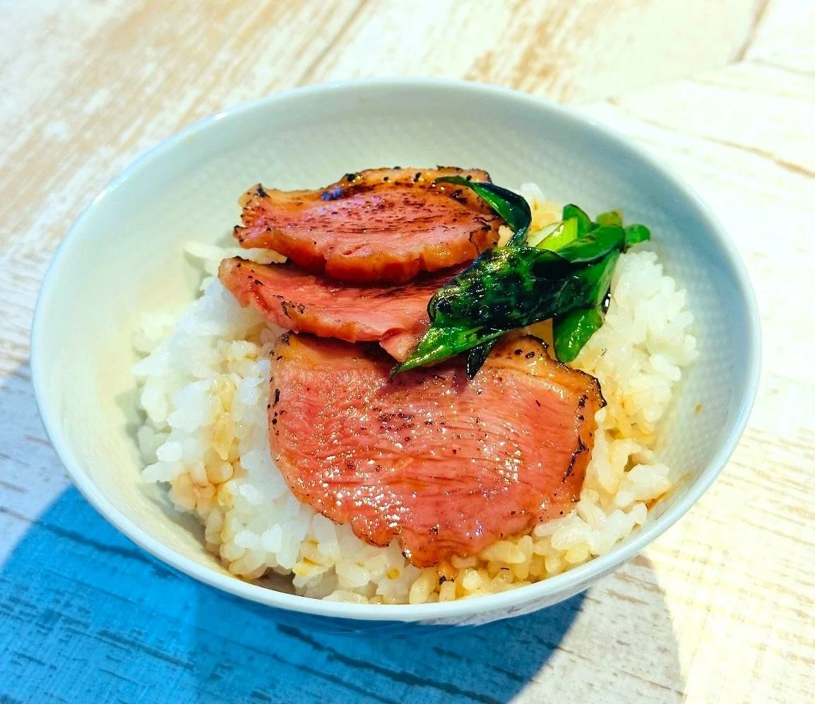 炙り鴨ロース丼