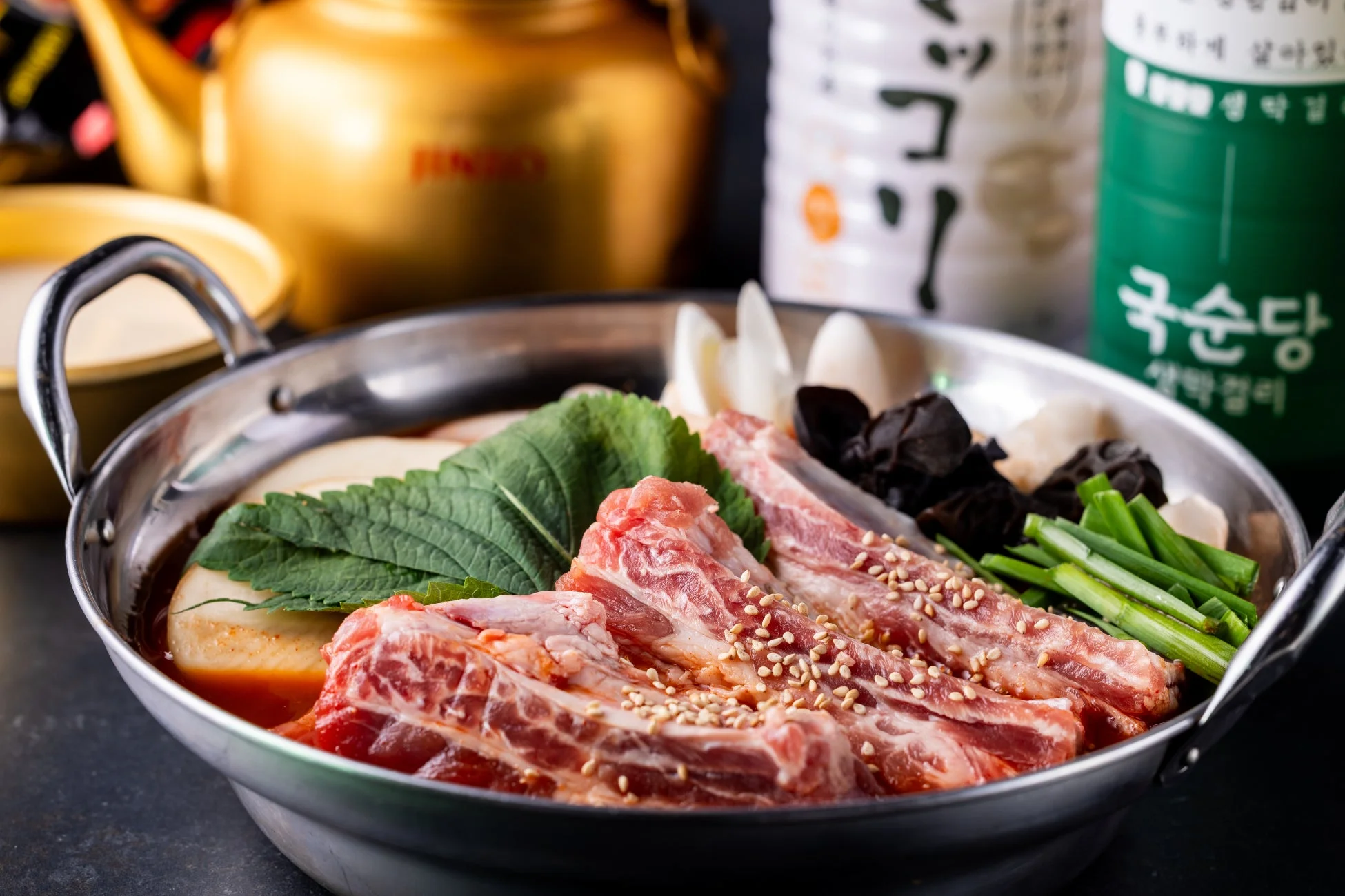 韓国鍋料理とマッコリ