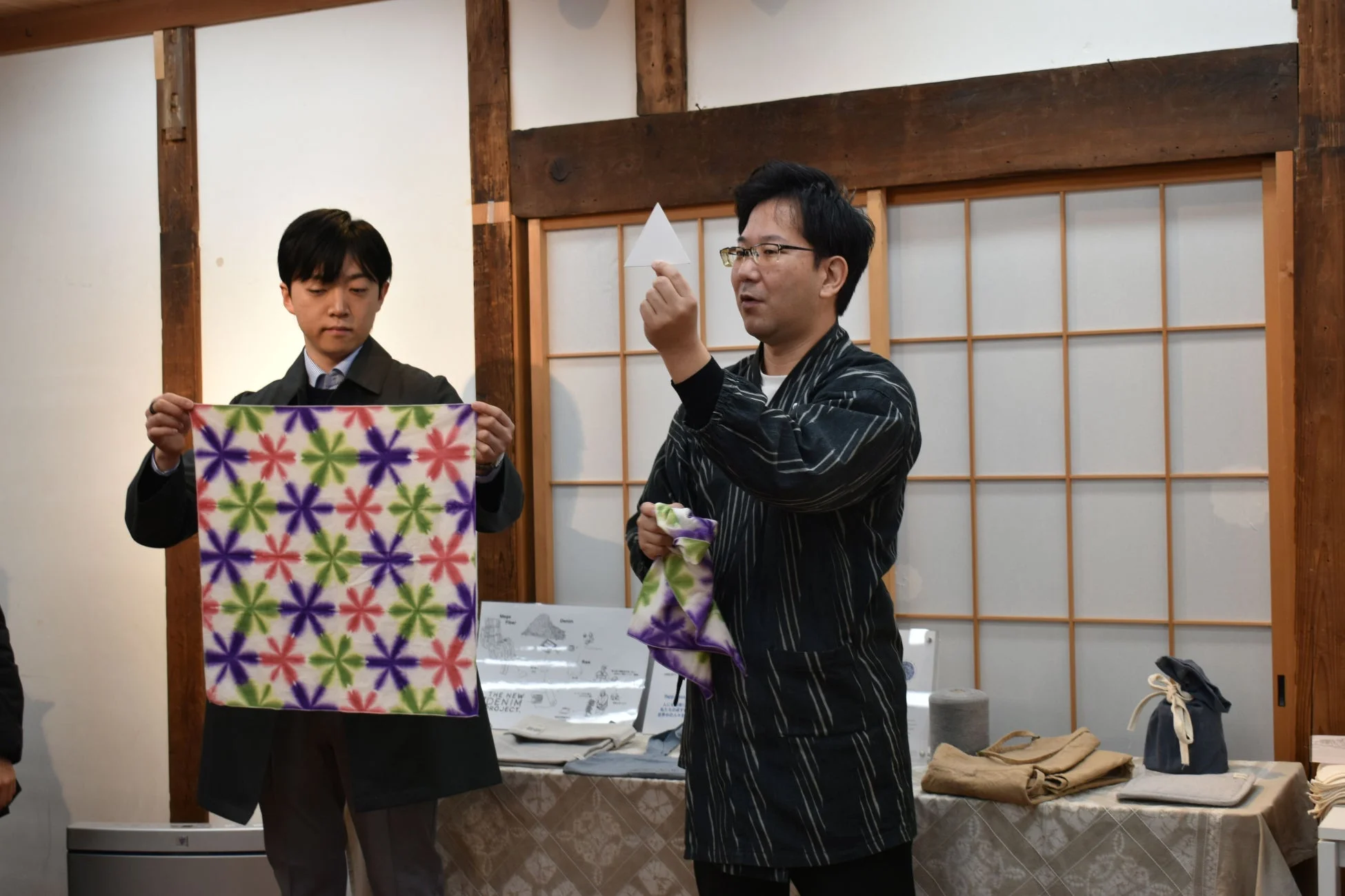 有松絞り体験の様子