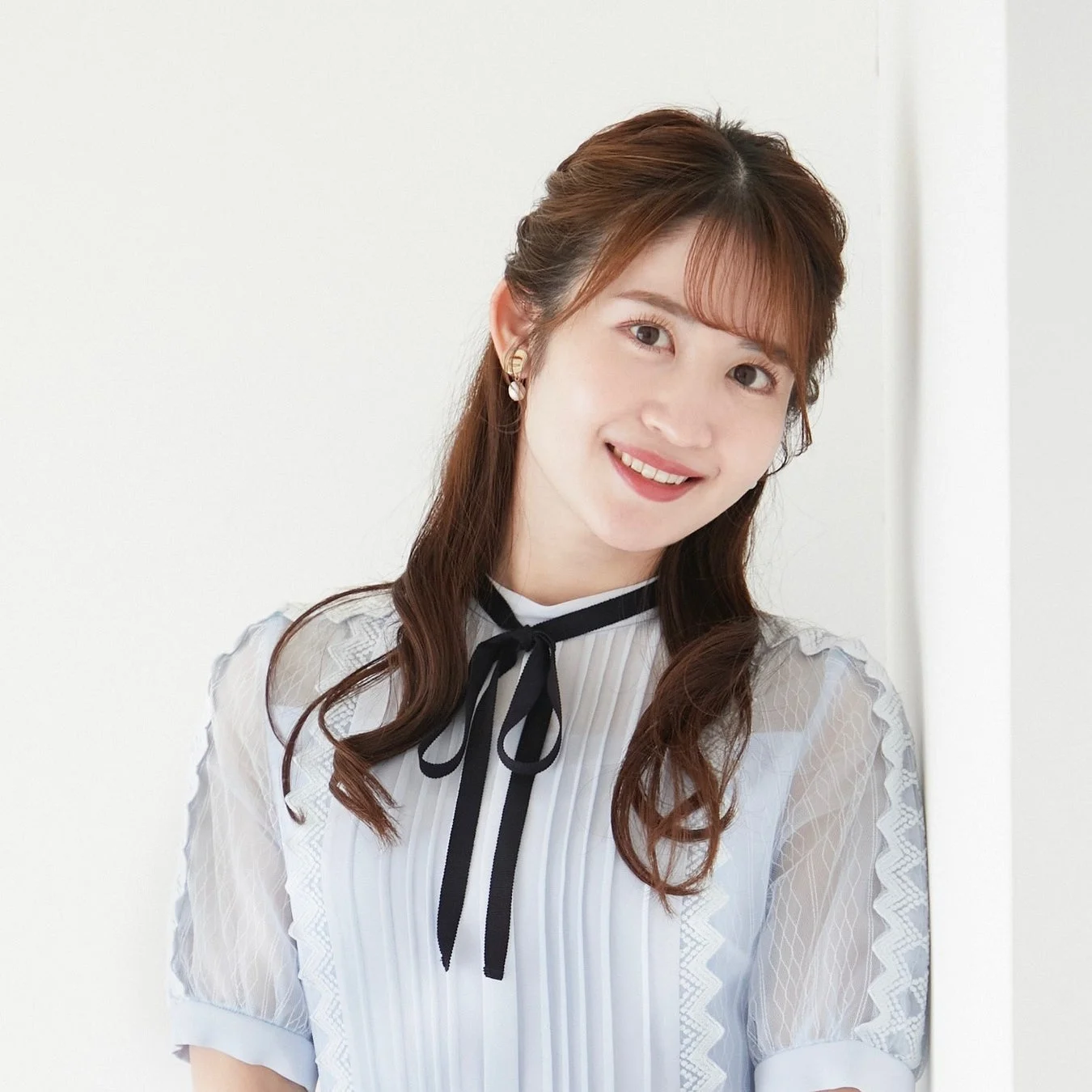 笑顔の沢井里奈氏