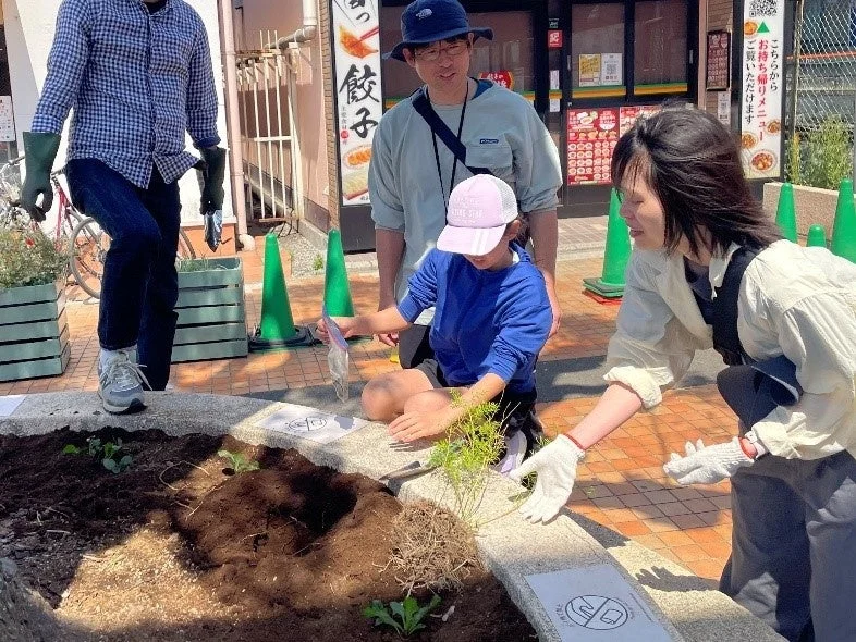 プランター植え替え