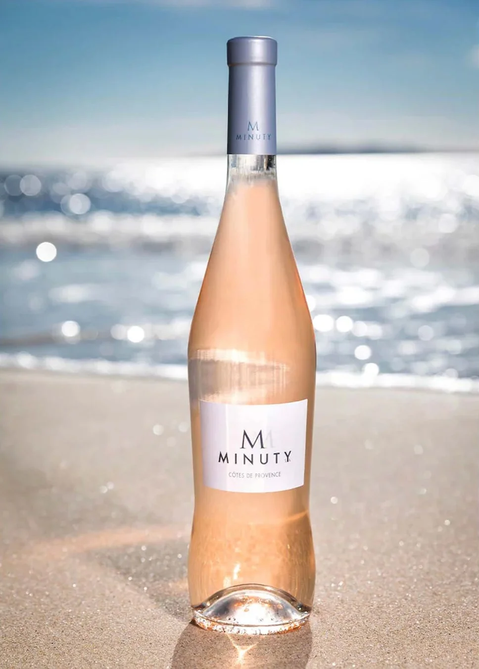 ロゼワインとビーチ