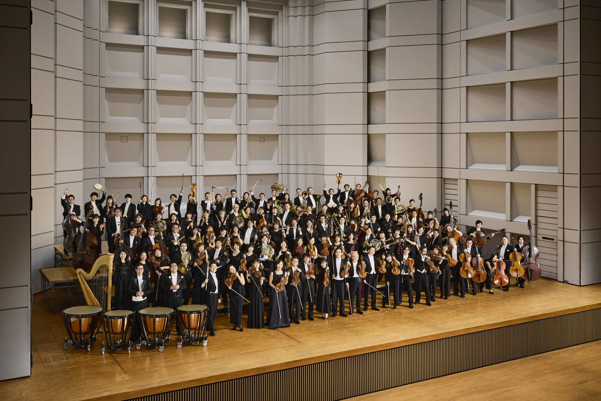 オーケストラの集合写真