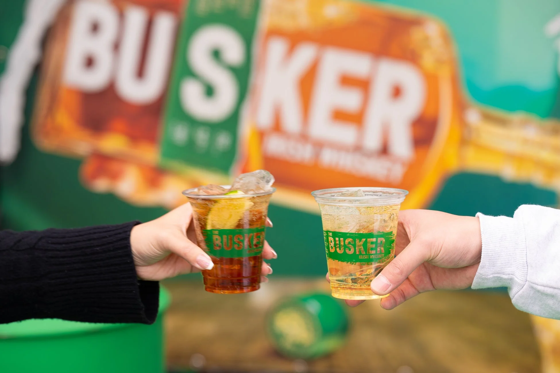 THE BUSKER 乾杯の様子