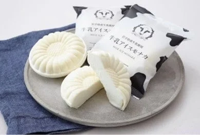 牛乳アイスモナカ