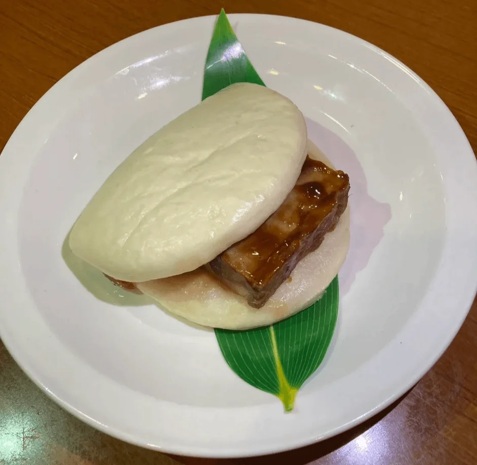 蓮香園新館の刈包