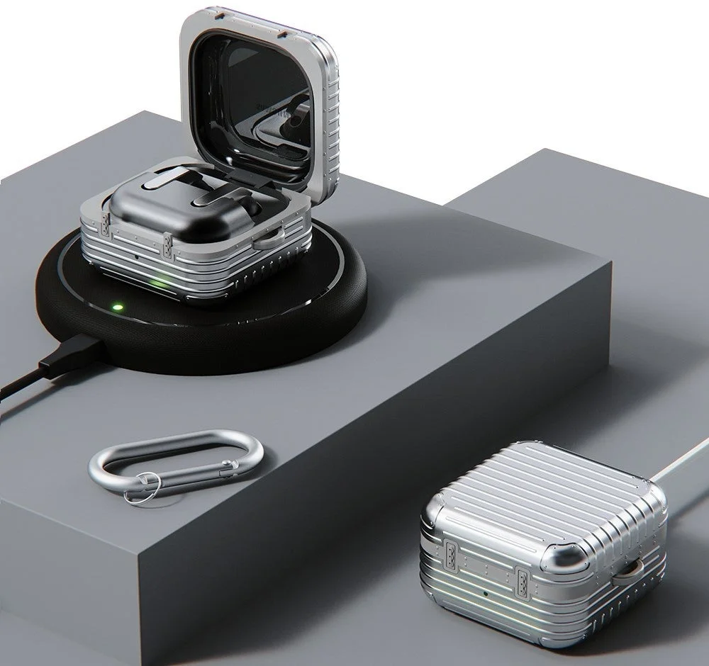 ワイヤレス充電中のGalaxy Budsケース