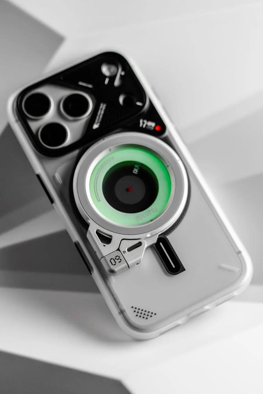 AULUMU G09のカメラレンズデザイン