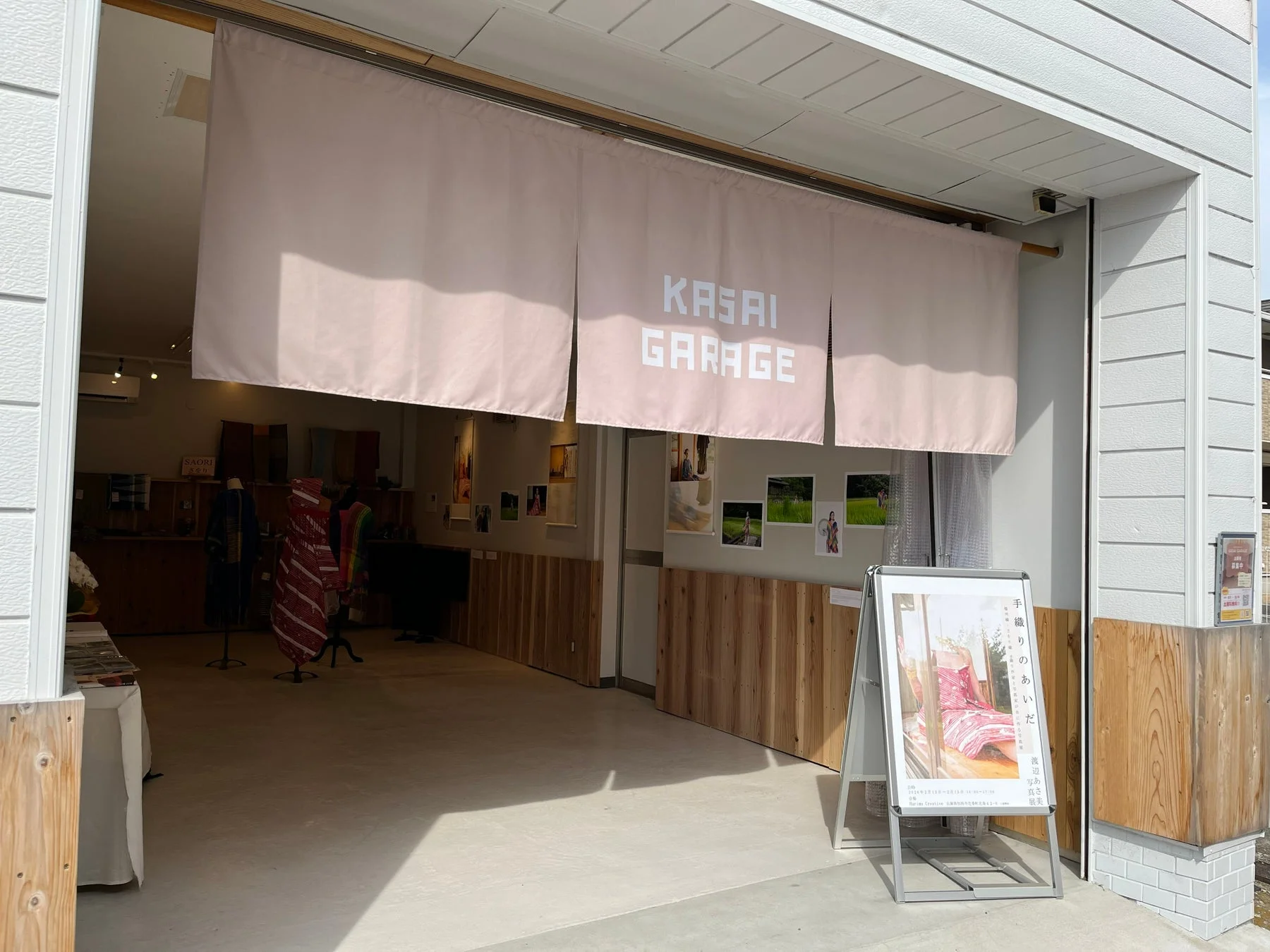 Kasai Garageでの展示会の様子