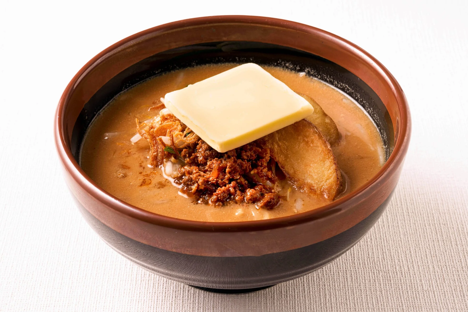 チーズとミンチ肉のラーメン