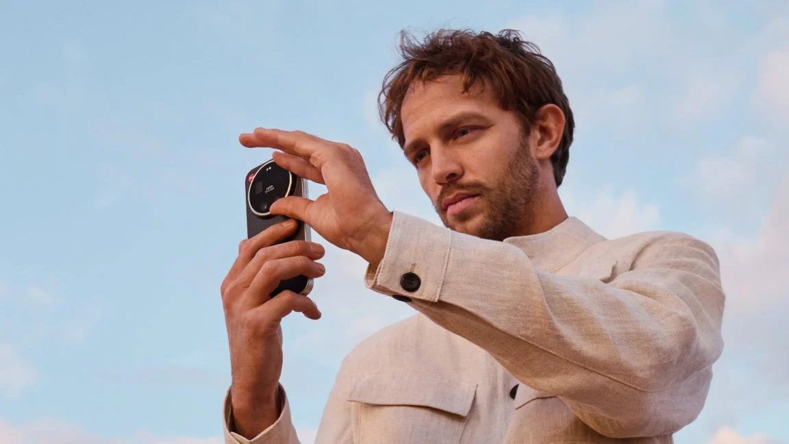 Leica Leitzphone powered by Xiaomiのカメラリング操作