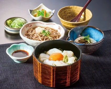 “北海道産するめいか“いか丼セット