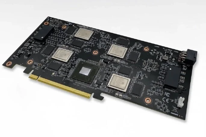 Axelera AI PCIex4カード