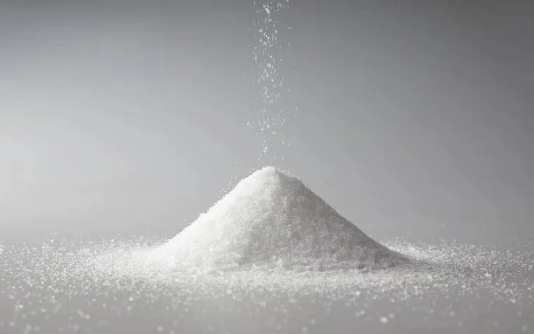 白い粉末が積み重なっている様子