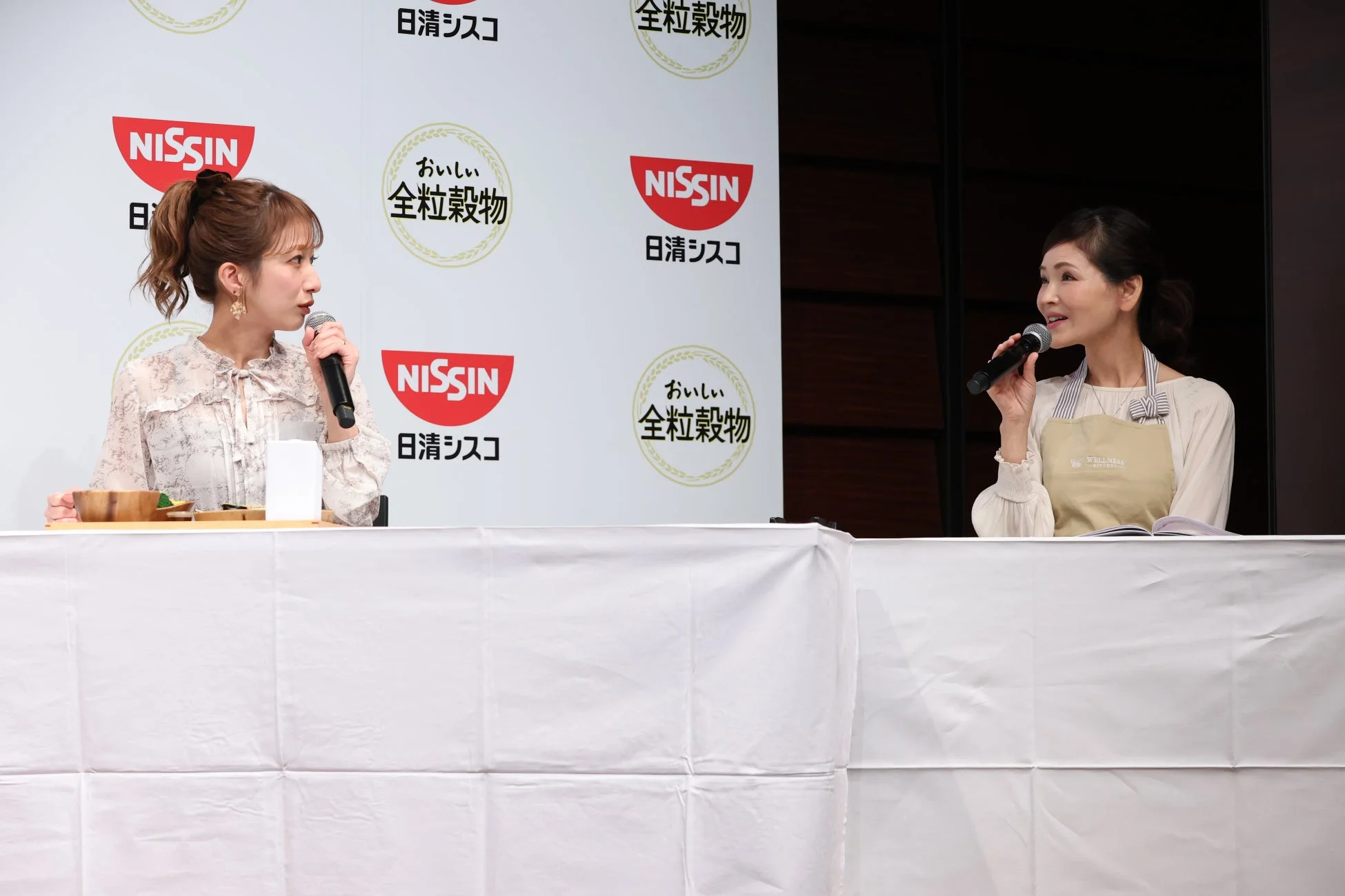 辻󠄀希美さんと関口絢子さんが登壇