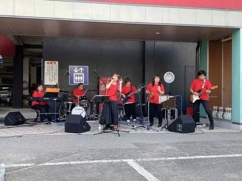 アンフィニ（infini）