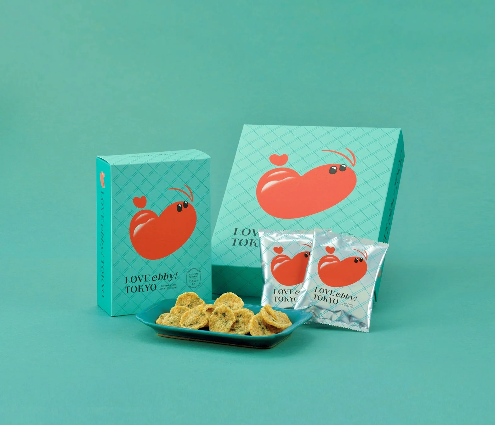 ギフトセット、個包装、皿に盛られたチップス