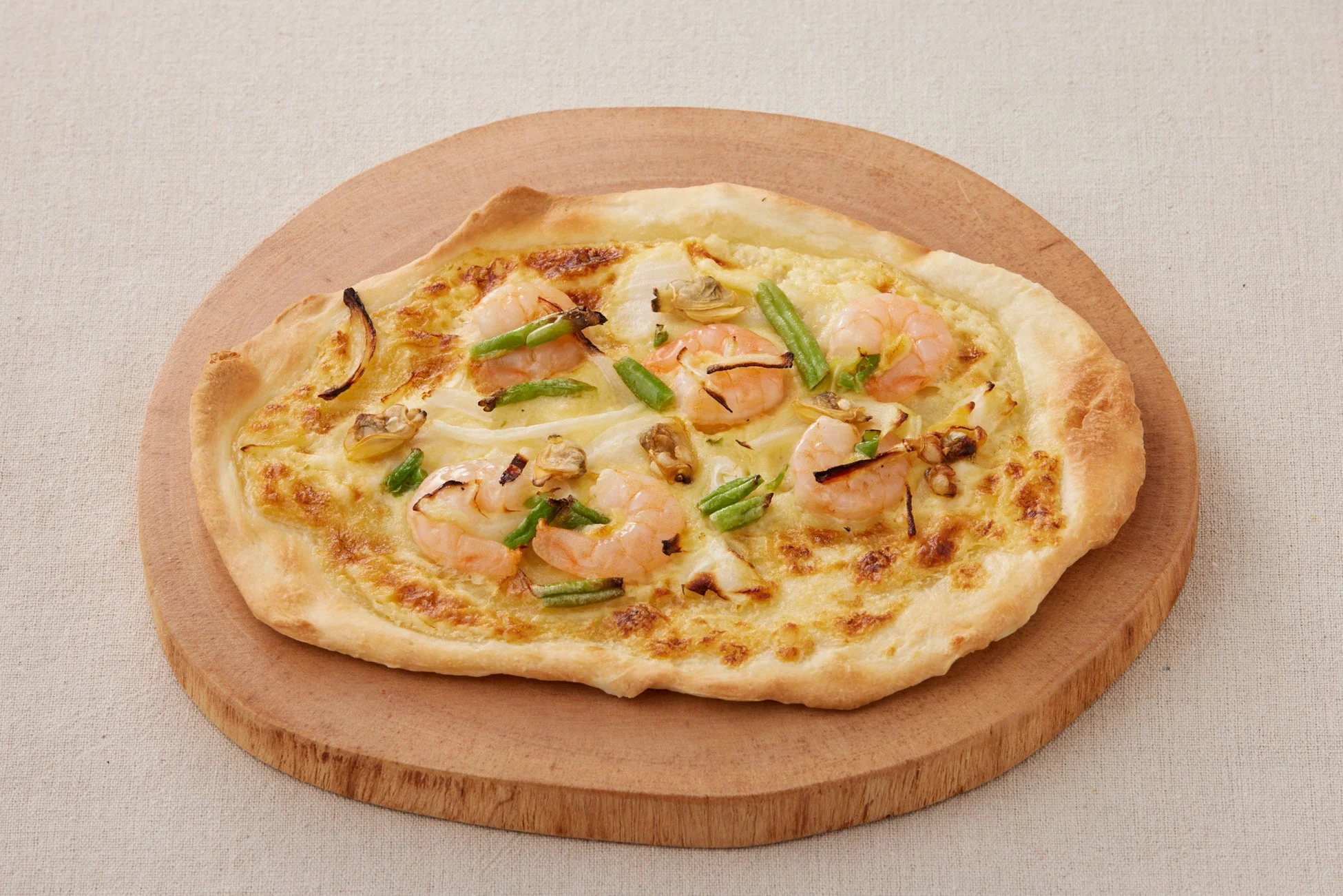 シーフードグラタンのフラムクーヘン