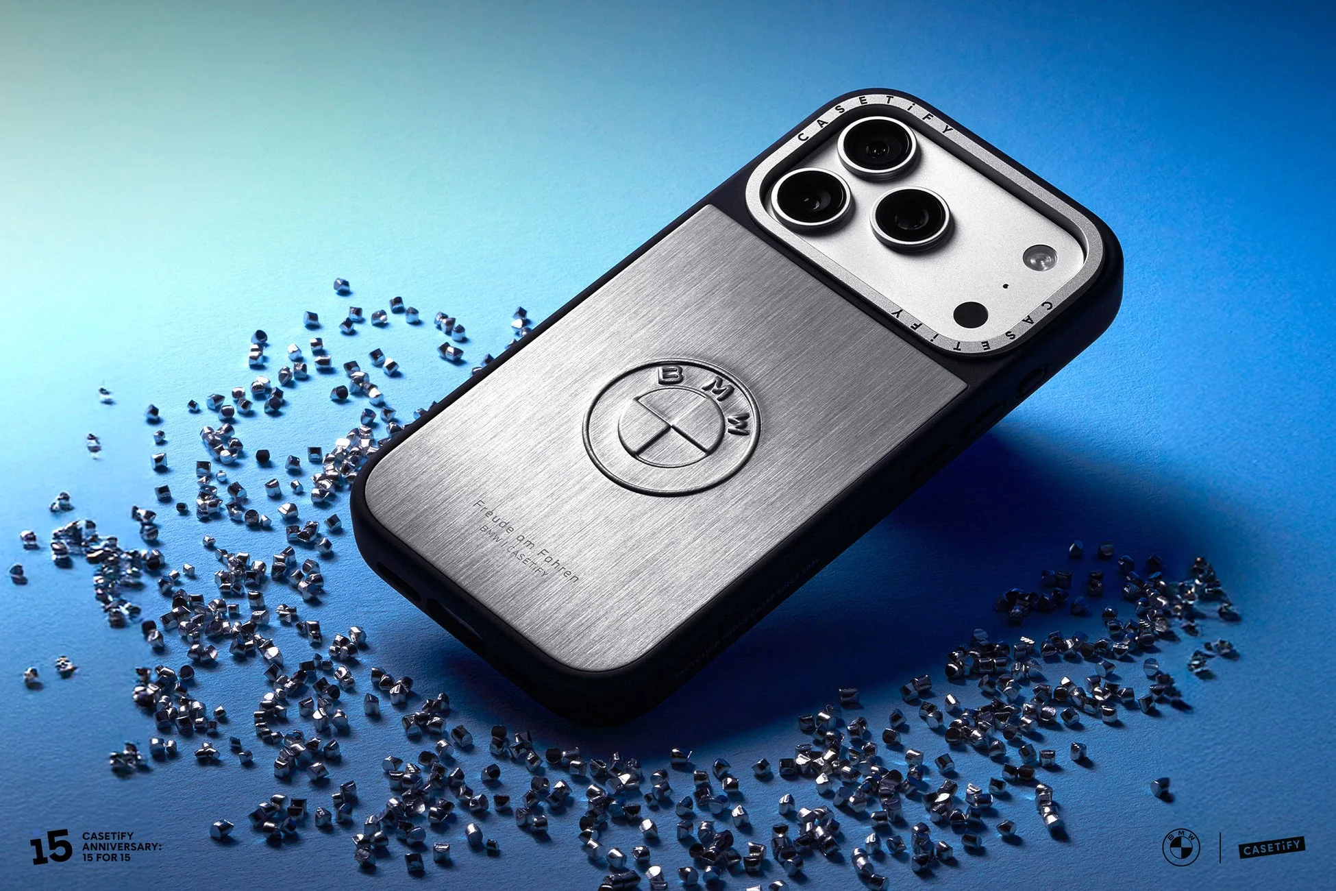 BMWロゴ入りスマホケース