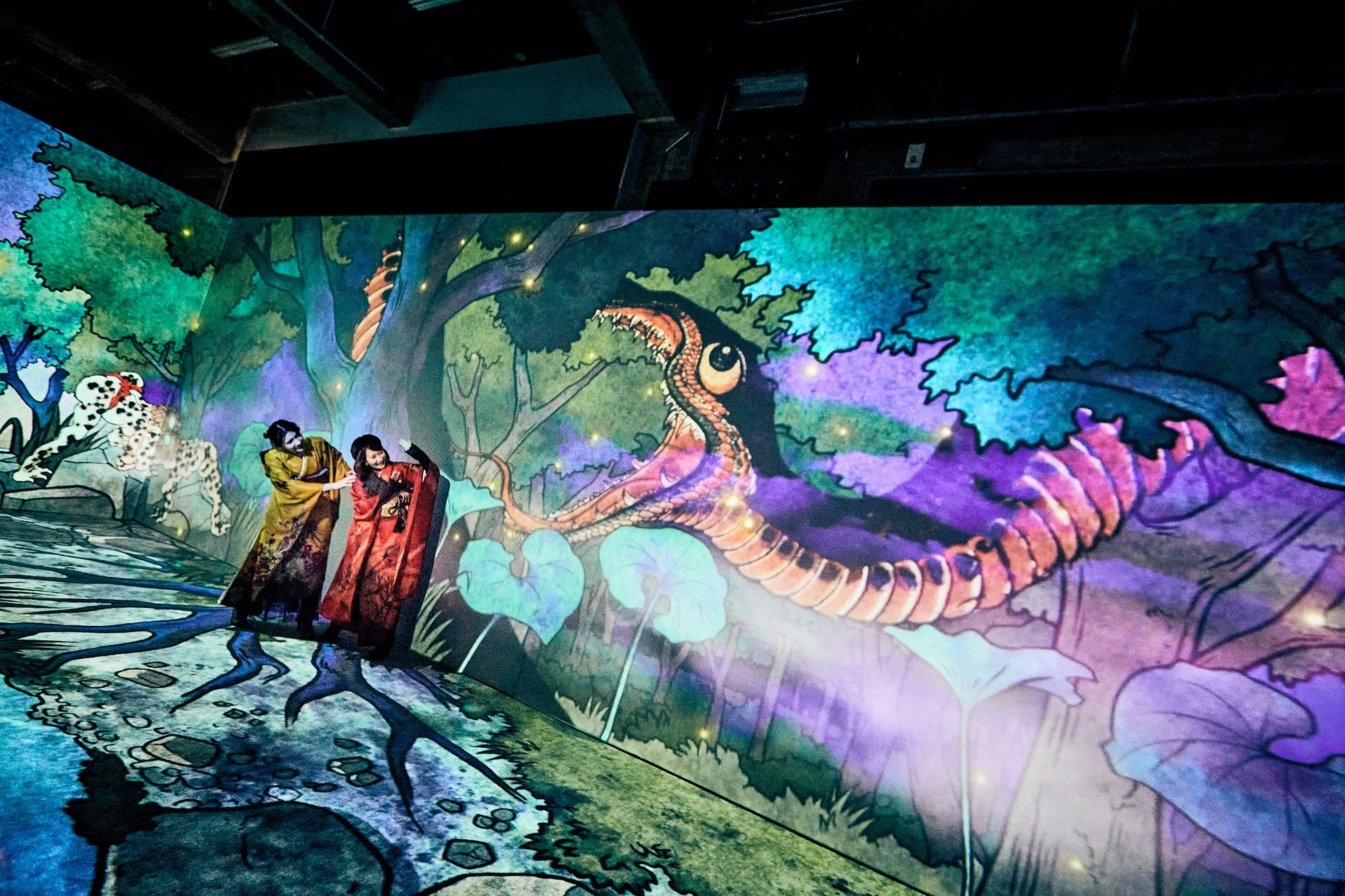 幻想的な森のプロジェクションマッピング