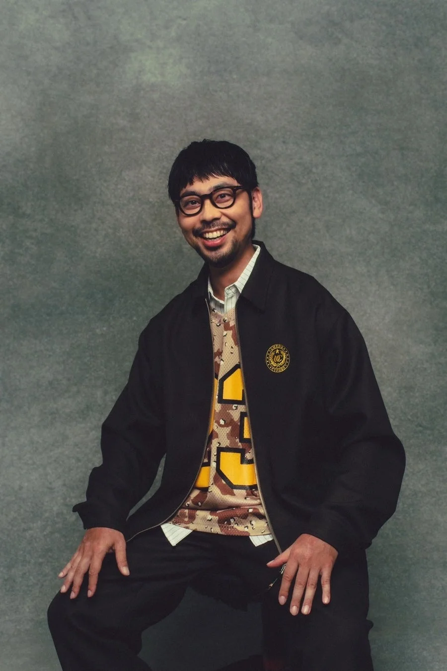 眼鏡をかけた男性のポートレート