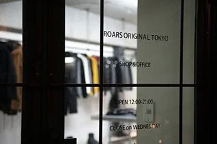 ROARS ORIGINALの店舗外観