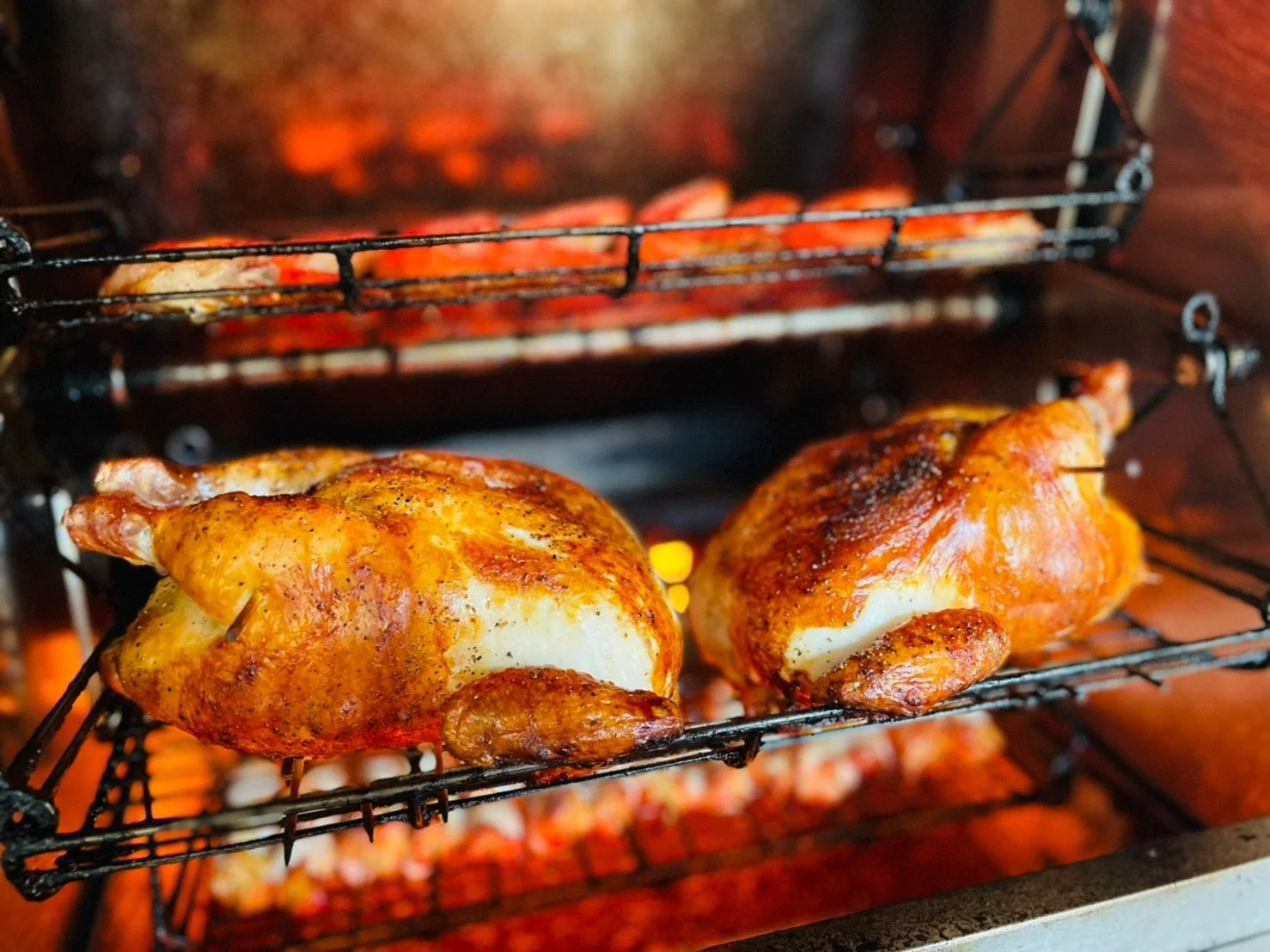 こんがり焼けたローストチキン