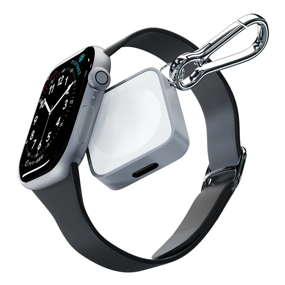 ホワイトカラーの充電器とApple Watch