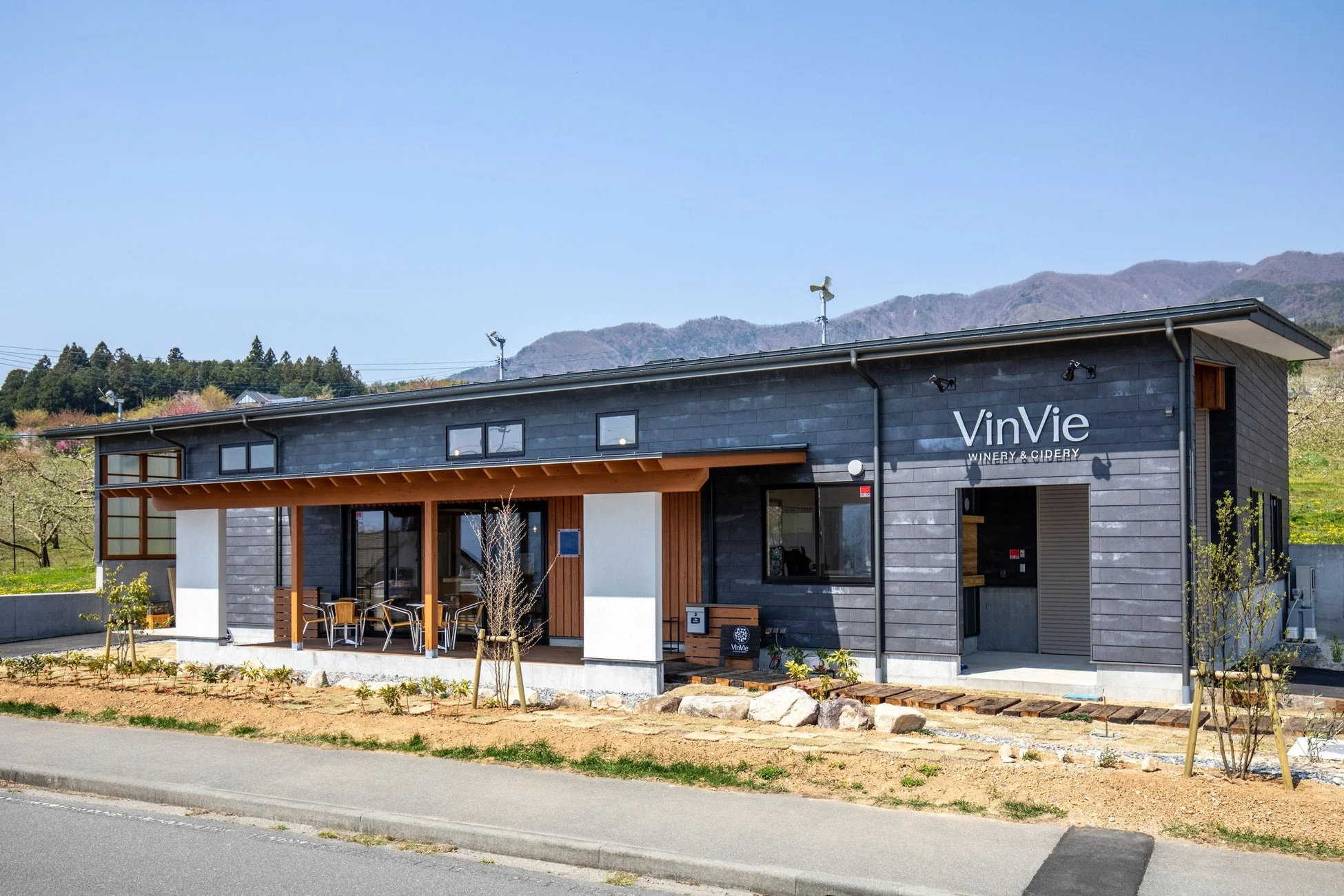 VinVieのワイナリー外観