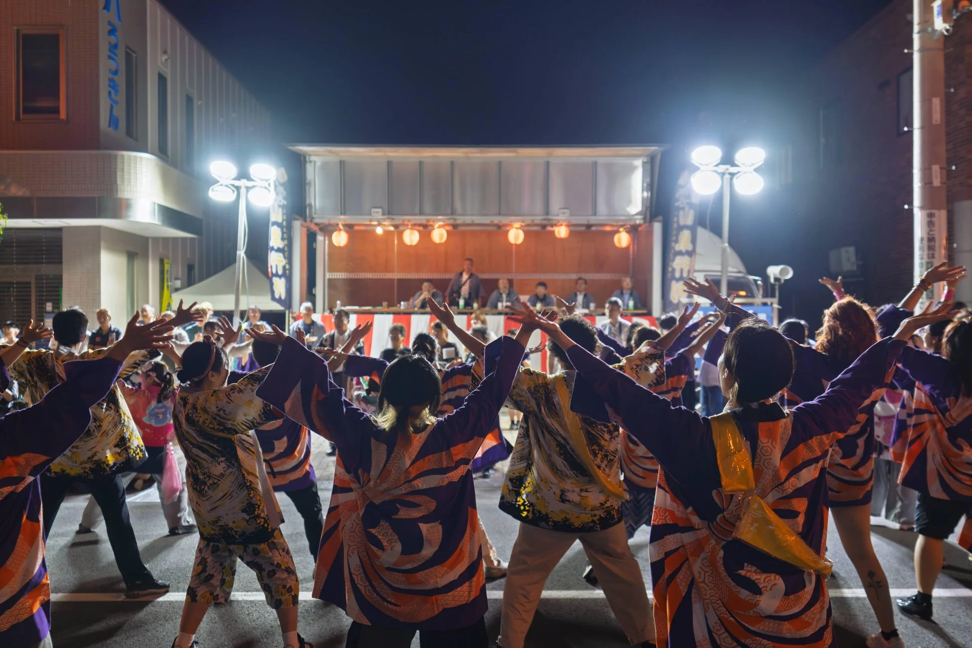 祭りの様子