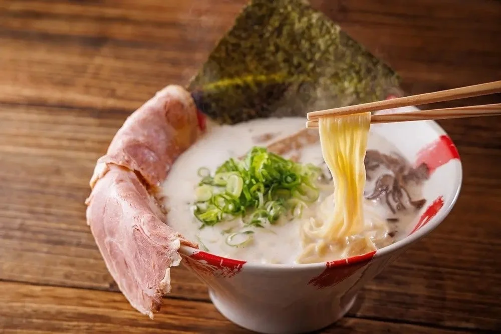 一番軒の白豚骨ラーメン