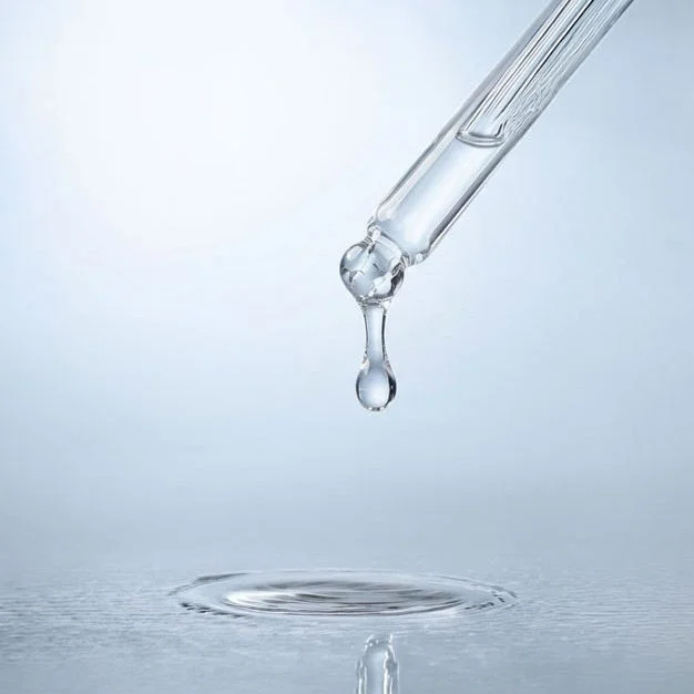 Dropper with liquid