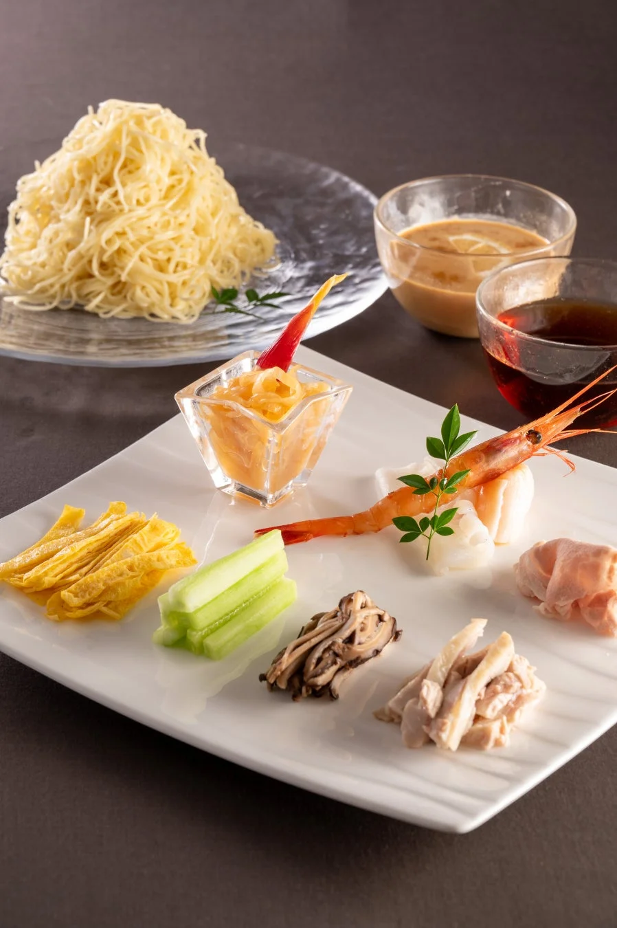 海鮮五目涼麺