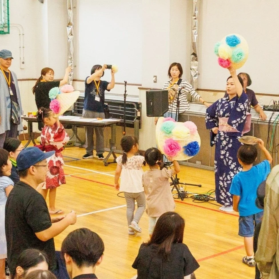 伝統的な踊りのワークショップ