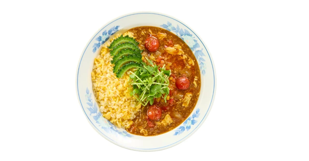 スーラー夏野菜カレーの盛り付け