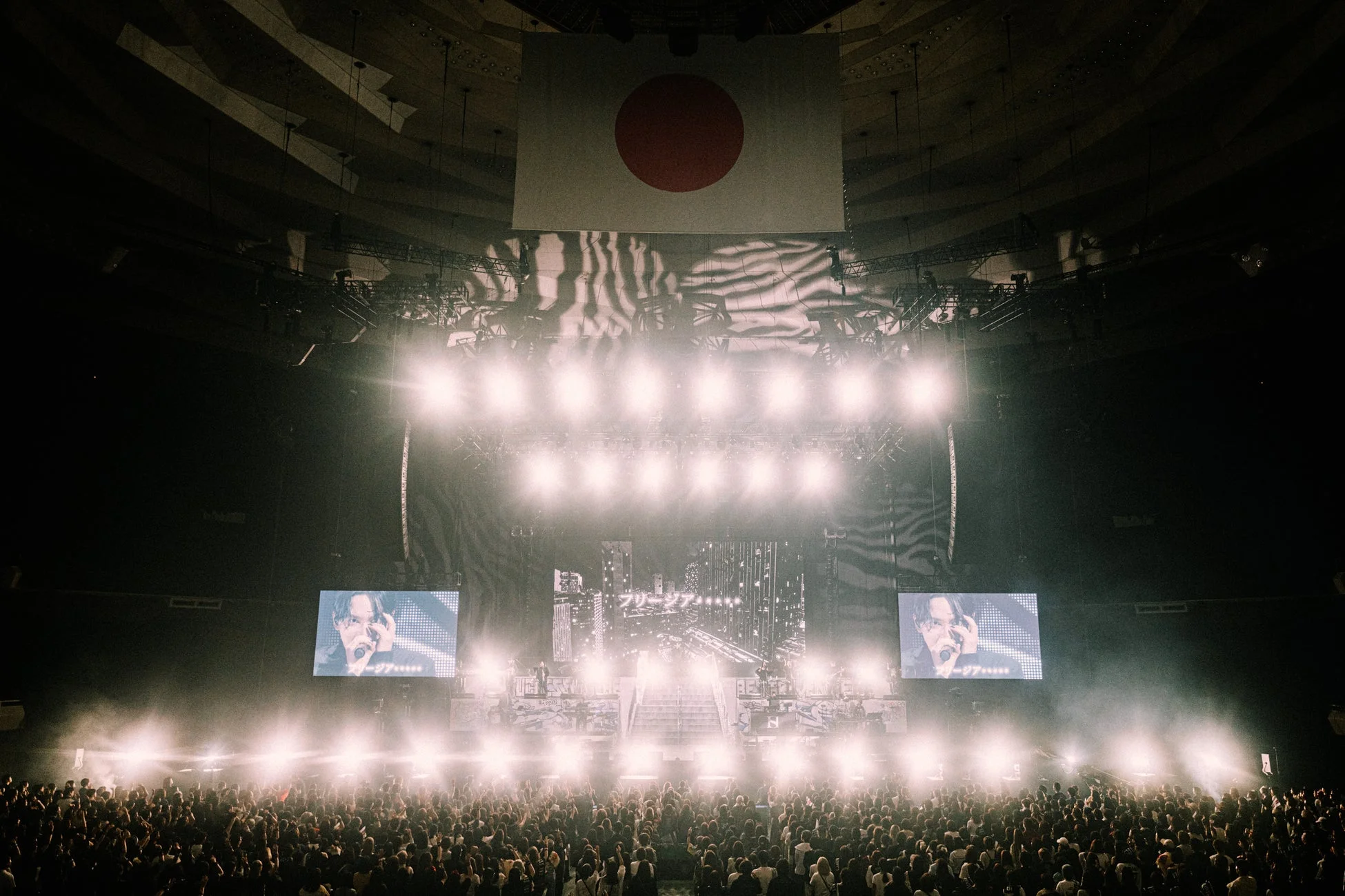 SKY-HI武道館公演の様子
