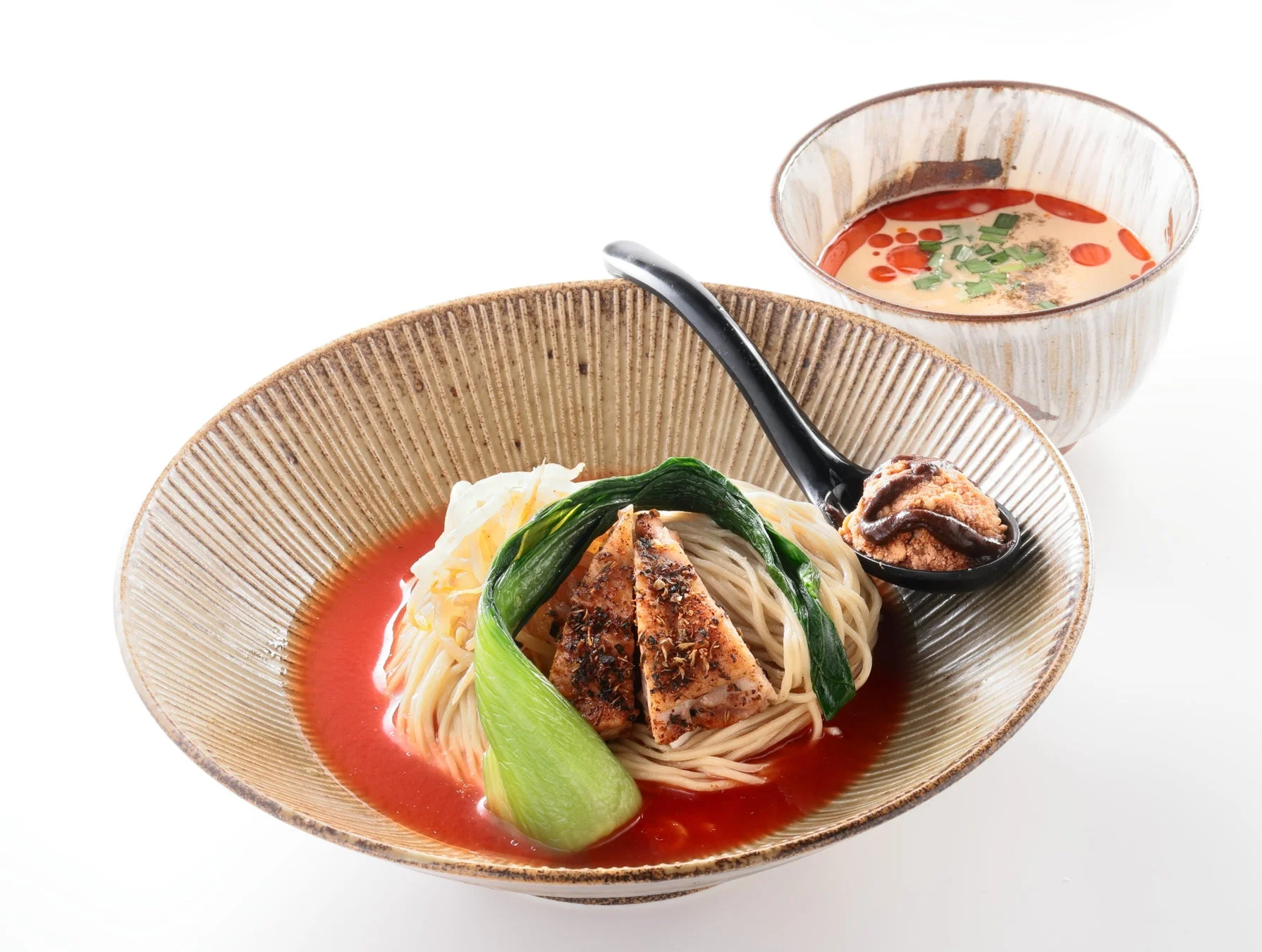 麺屋そにどり 冷やし煮干し白醤油らーめん