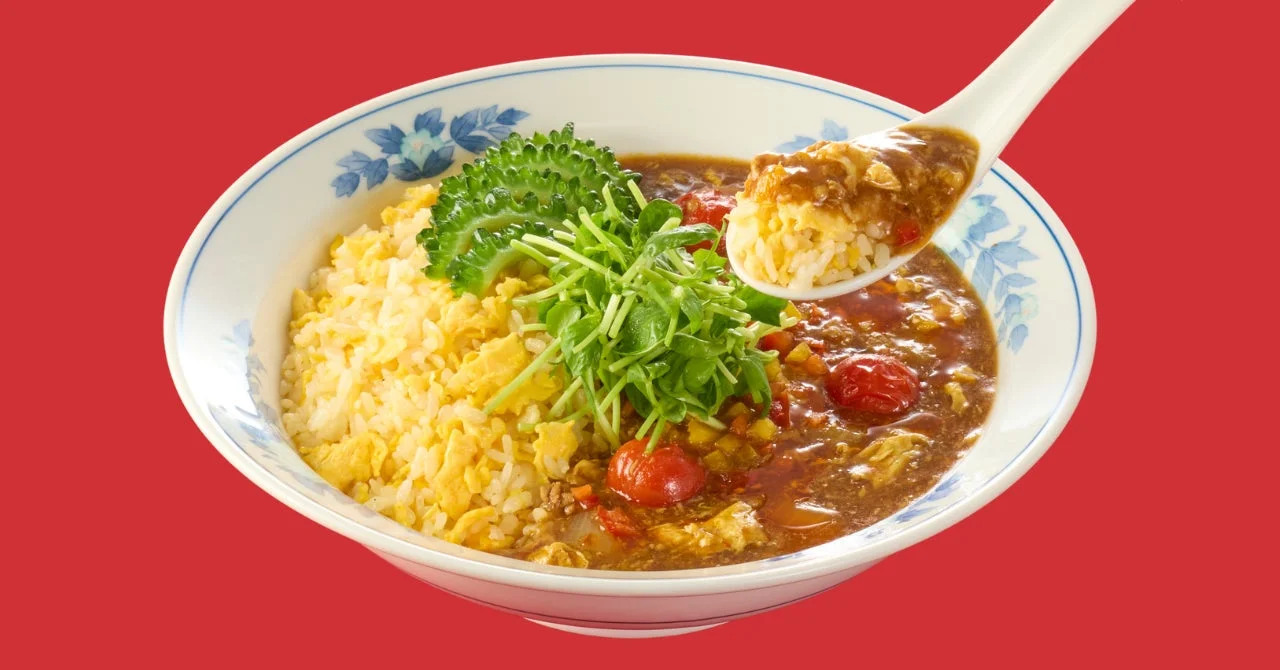 玉子炒飯とスーラー夏野菜カレー