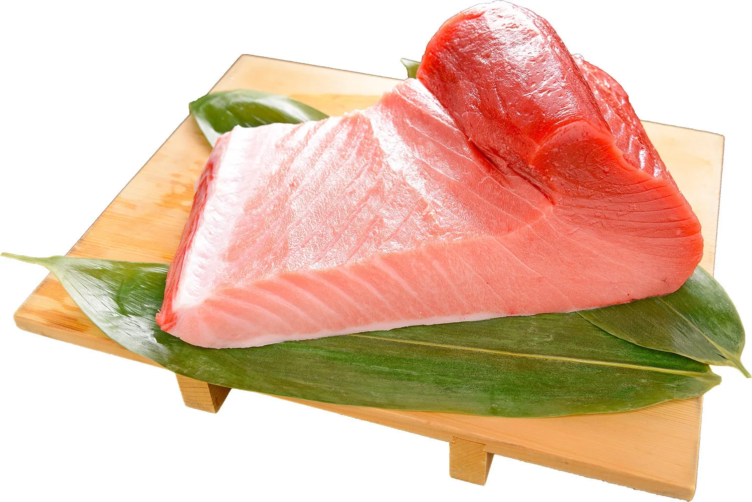 新鮮なマグロの刺身用ブロック
