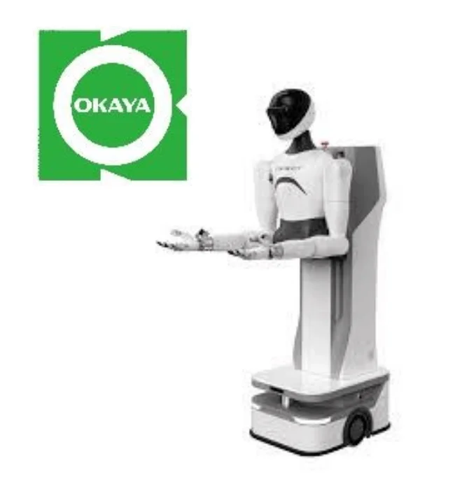 白とグレーの人型ロボットと、OKAYAのロゴが配置された画像