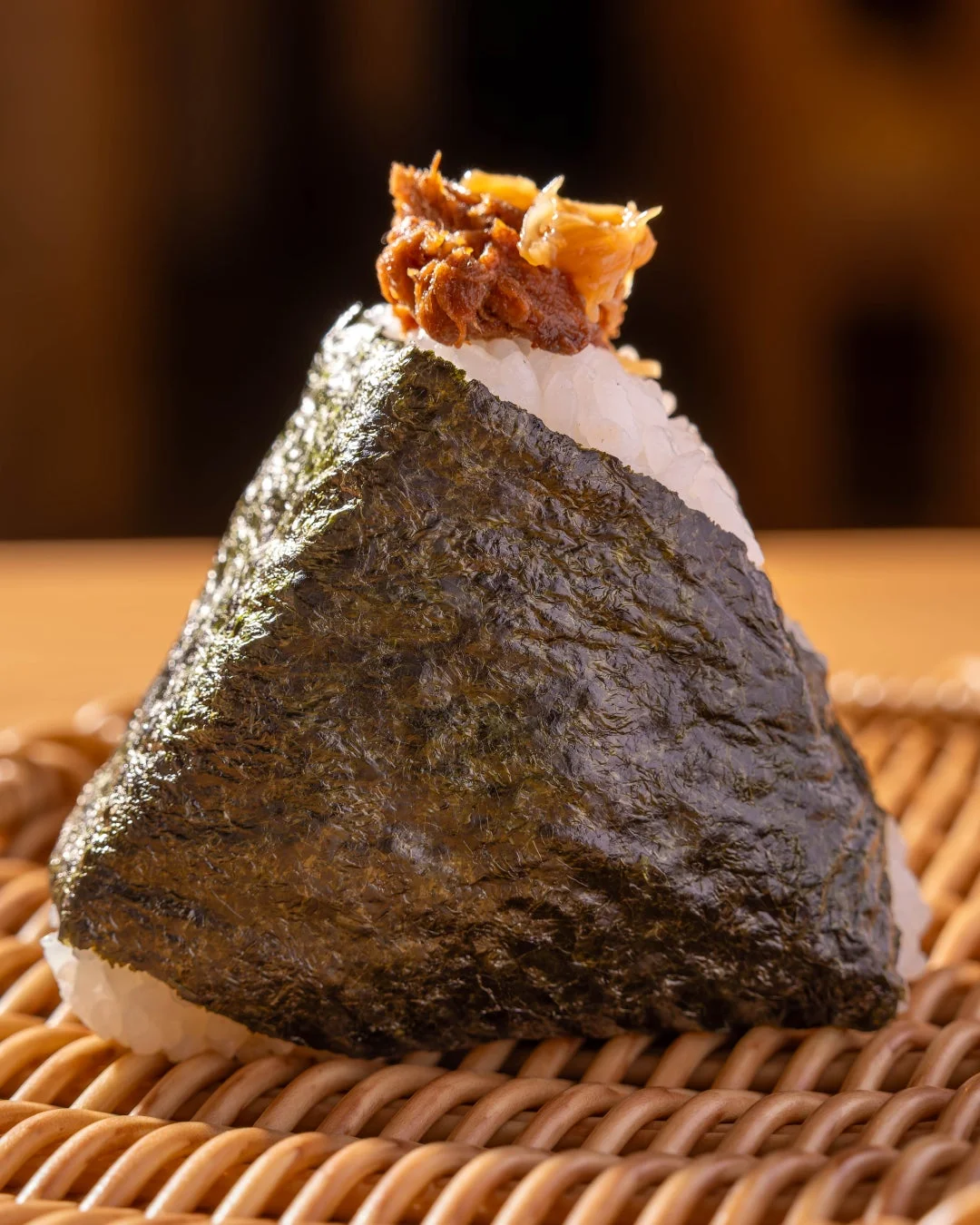 牛白味噌煮と新生姜麹のおむすび