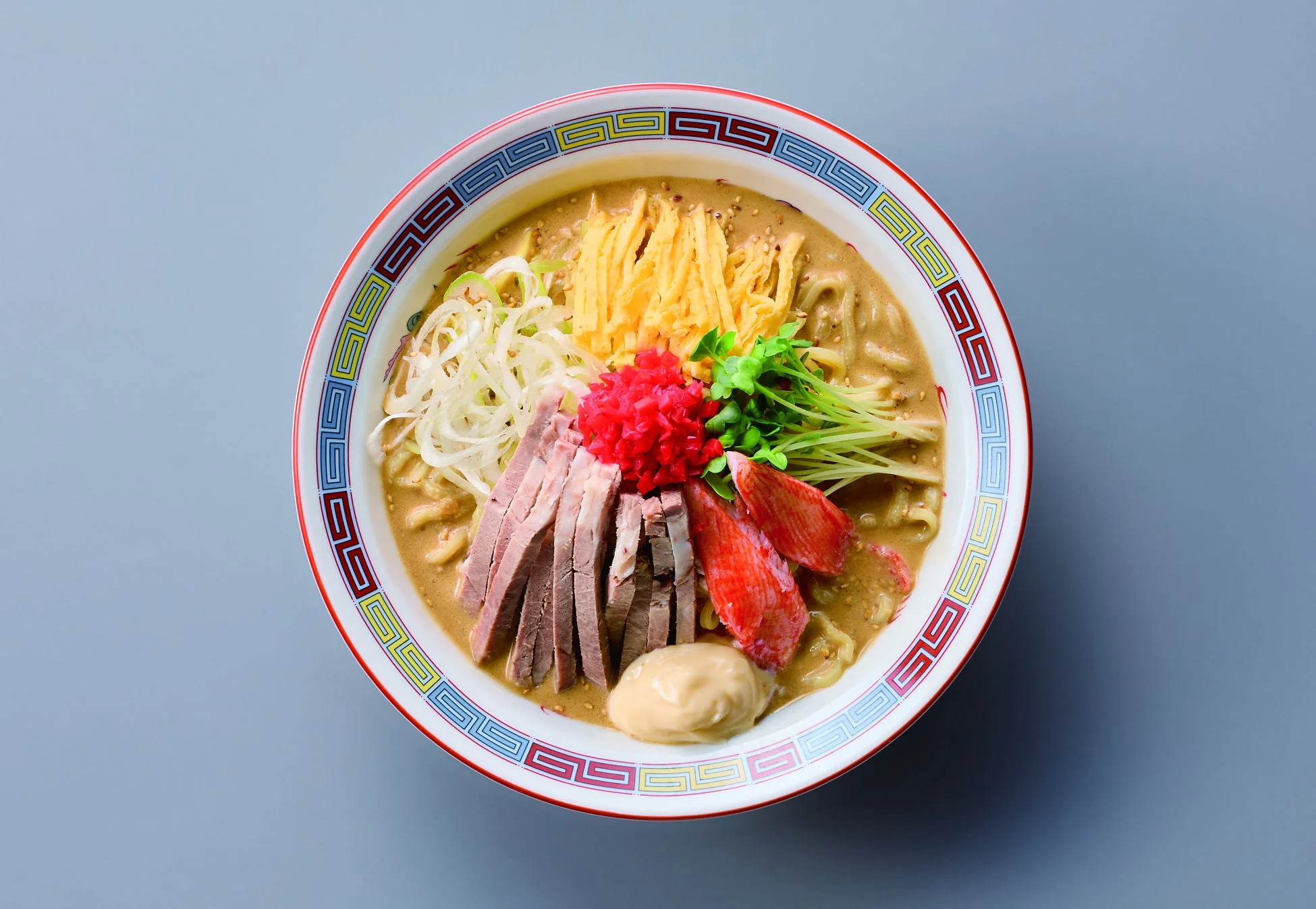 自家製もちもち麺 ゴマだれ冷やし中華