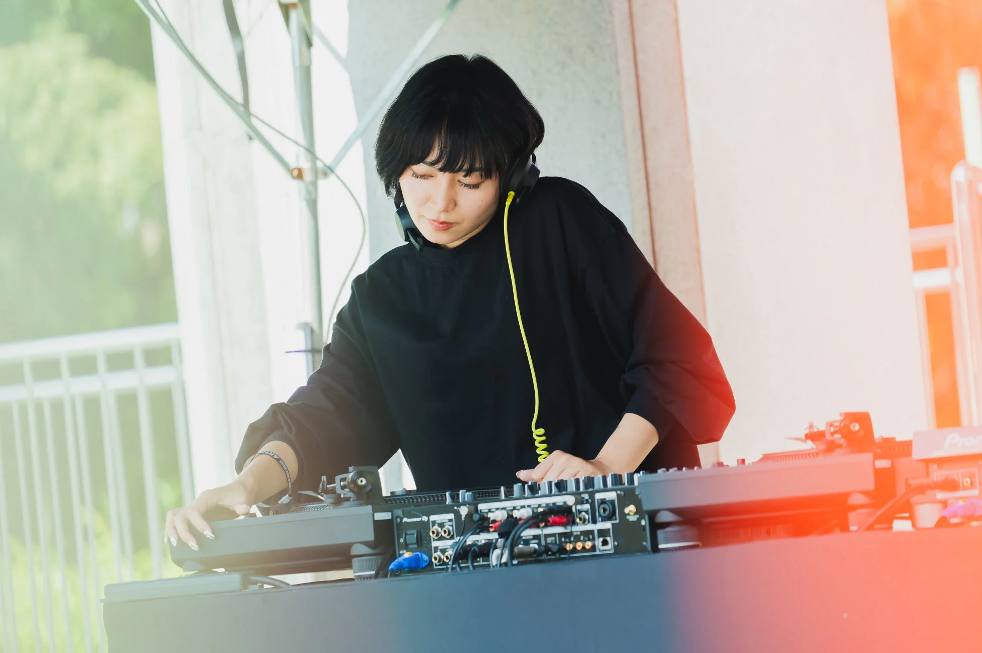 DJのパフォーマンス