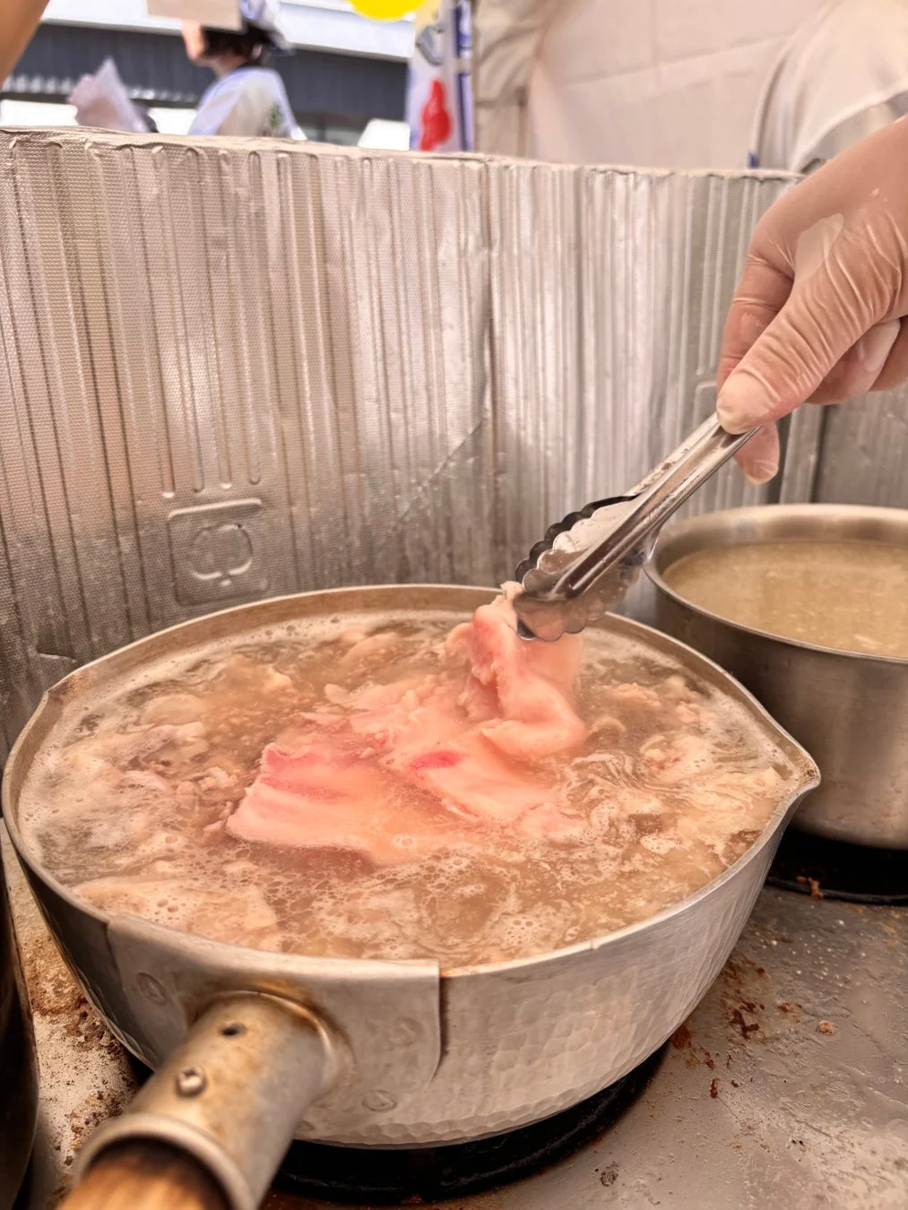 豚肉調理風景