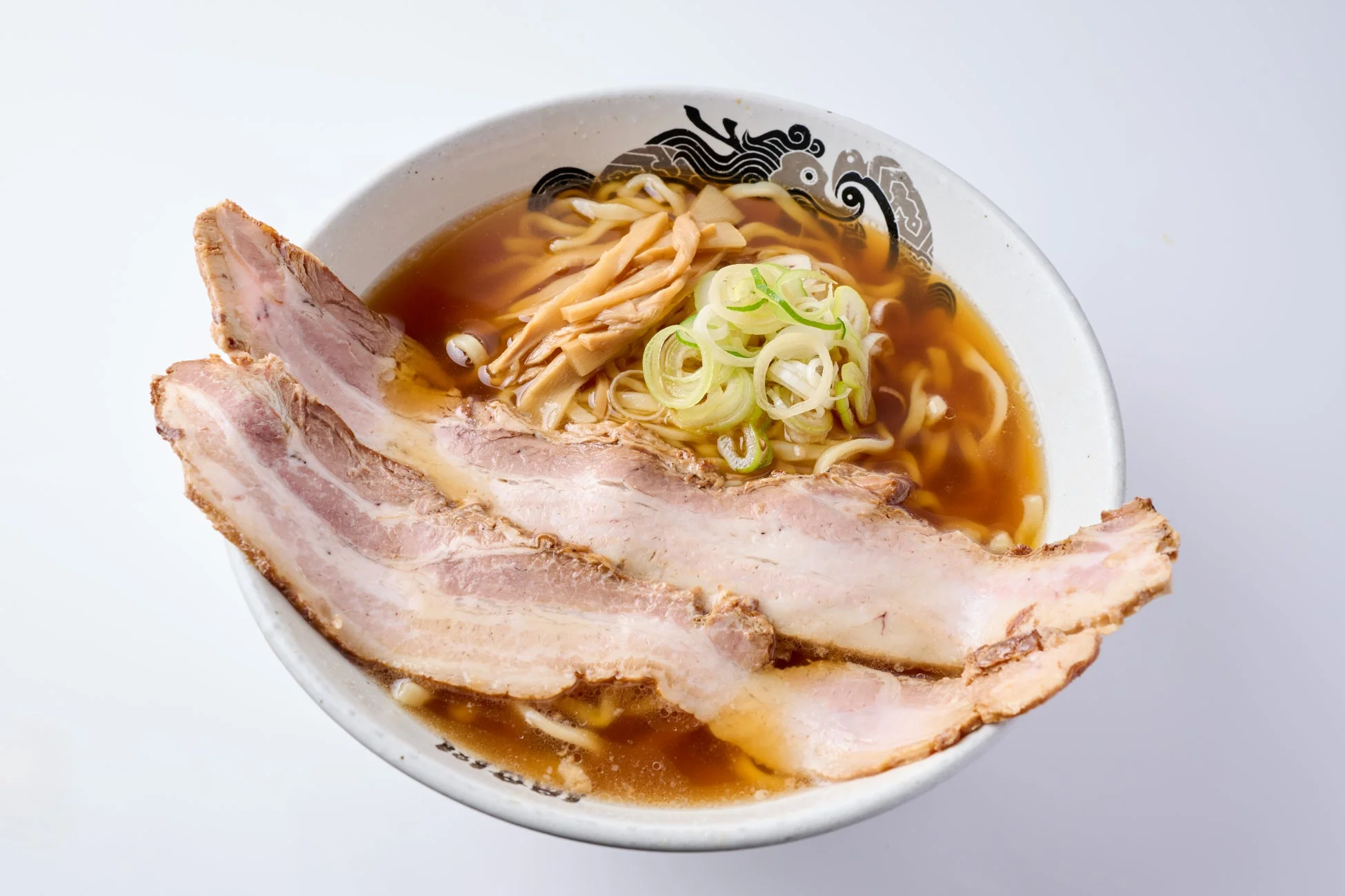 ラーメン,チャーシューメン,麺,スープ,ネギ,メンマ,日本食,和食,丼,食べ物,グルメ,美味しそう