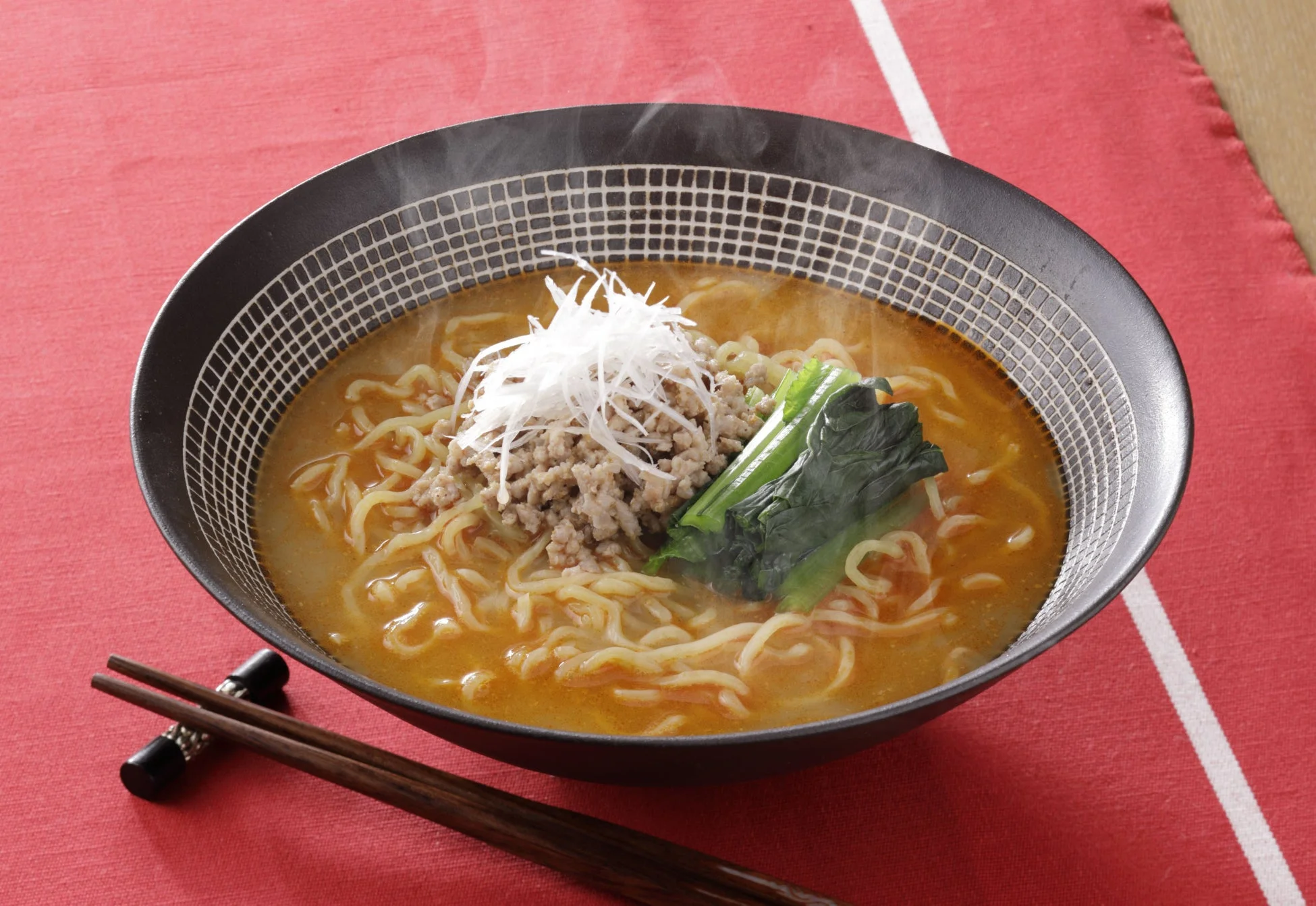 担々麺の調理例