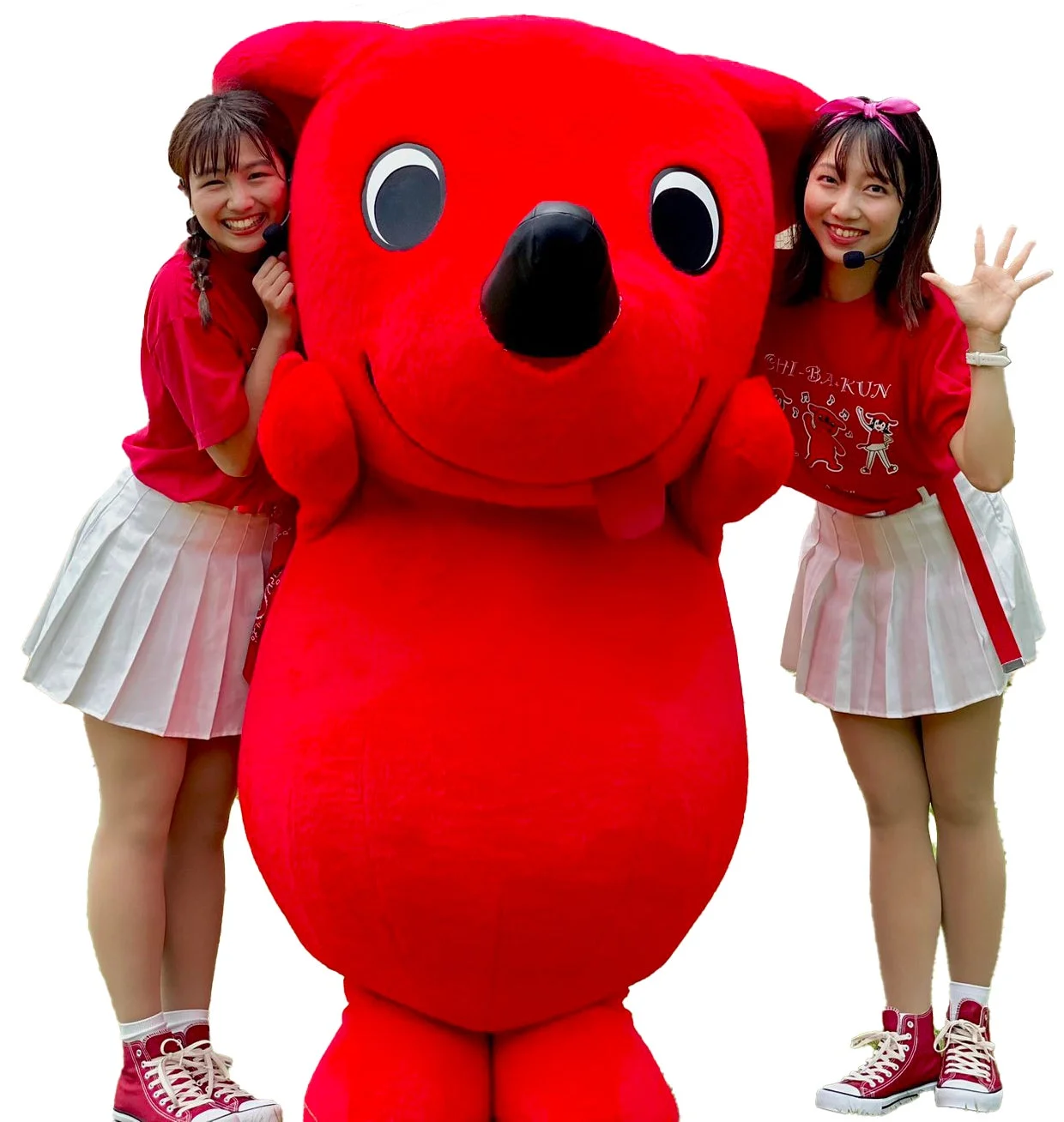 チーバくんと女性たち