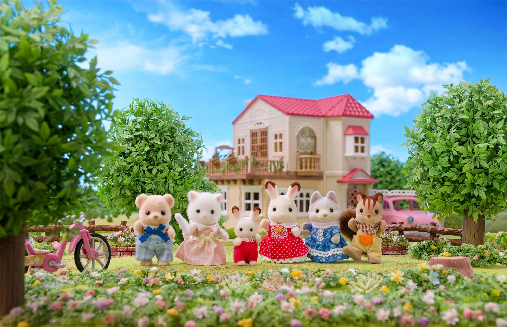 シルバニアファミリー ドールハウスとキャラクターたち